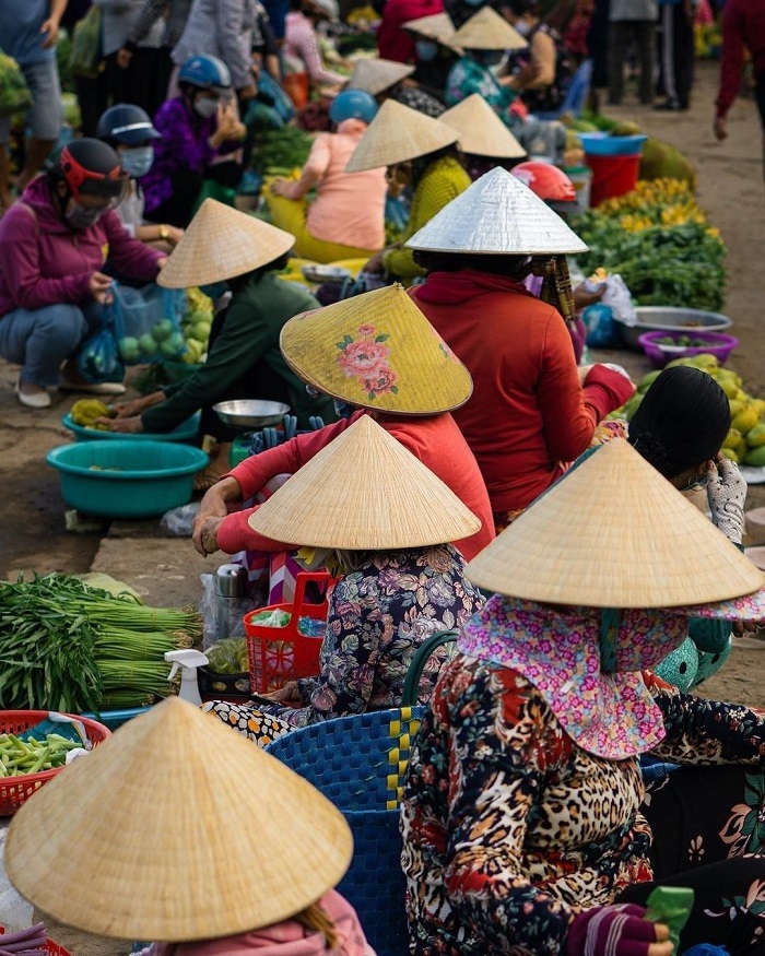 Làng Chuông là làng nón lá Việt Nam lâu đời tại Hà Nội
