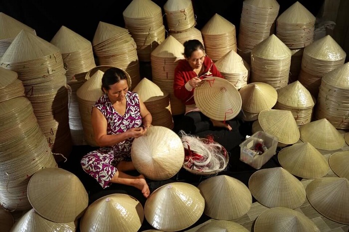 Cần Thơ cũng là nơi có làng nón lá Việt Nam lâu năm