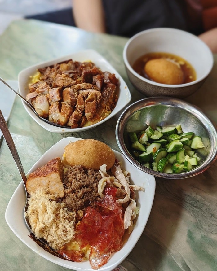 quán ăn sáng ngon quận Hoàn Kiếm - xôi Yến
