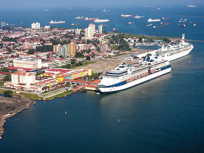 Cảng Colón 2000 là địa điểm tham quan gần pháo đài San Lorenzo