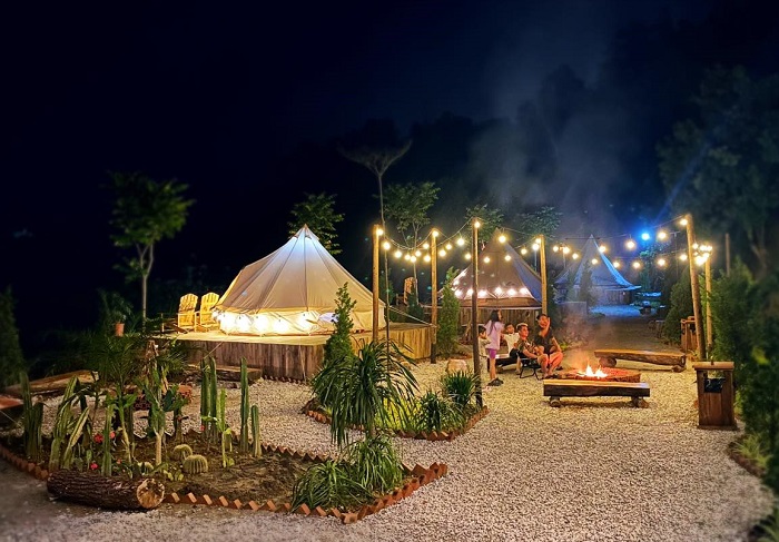 Khu cắm trại Cỏ Lạc Tiên thu hút nhiều du khách đến tham quan, khám phá