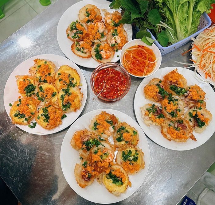 quán ăn ngon ở Hoà Thành Tây Ninh - bánh khọt bà Tám