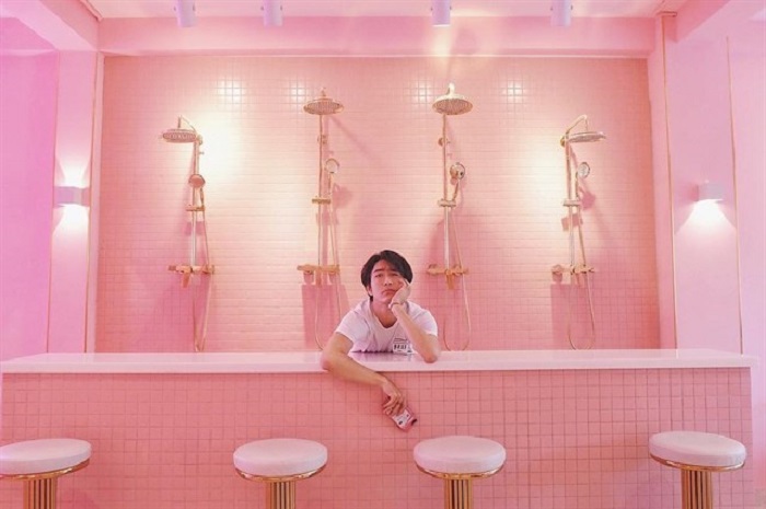 quán trà sữa màu hồng ở Sài Gòn -  R&B Pink - Phan Xích Long