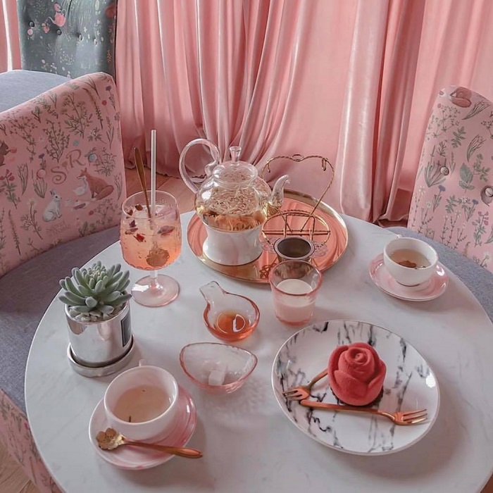 quán trà sữa màu hồng ở Sài Gòn - Secret De Rosie Cafe & Tea