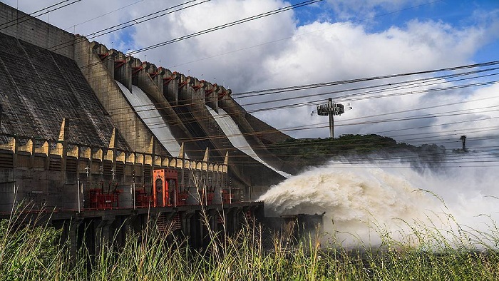 Đập Guri là đập thủy điện lớn nhất thế giới gồm 10 tổ máy phát điện 