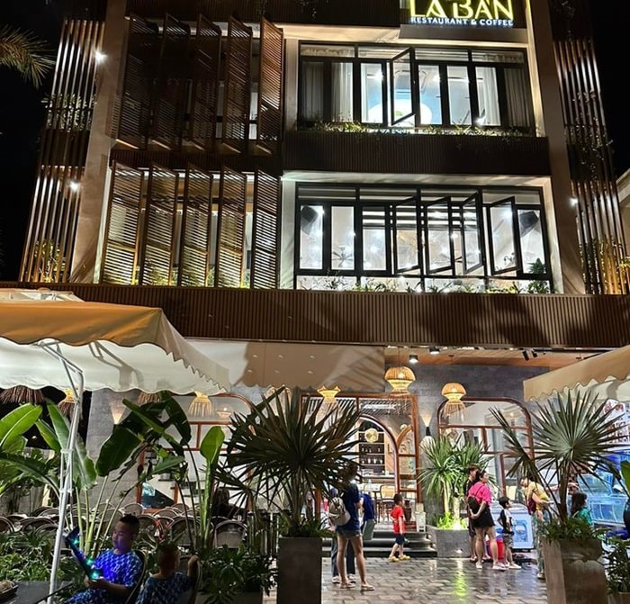 kinh nghiệm du lịch Quảng Yên - nhà hàng La Bàn