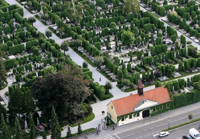 Khám phá Nghĩa trang Varaždin là điều cần làm khi đến thành phố Varadzin Croatia 