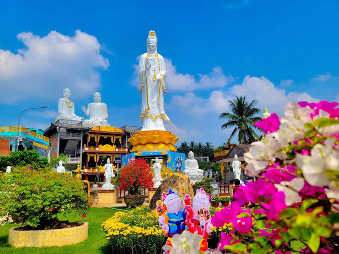 Viếng tượng Mẹ Nam Hải Tiền Giang - Địa điểm linh thiêng