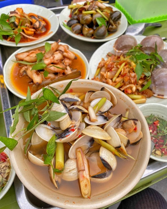 ăn hải sản trải nghiệm ở Hòn Mun 