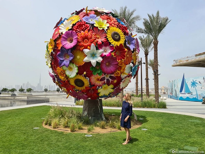 Flower Tree  - Điểm ngắm cảnh The Viewing Point Dubai