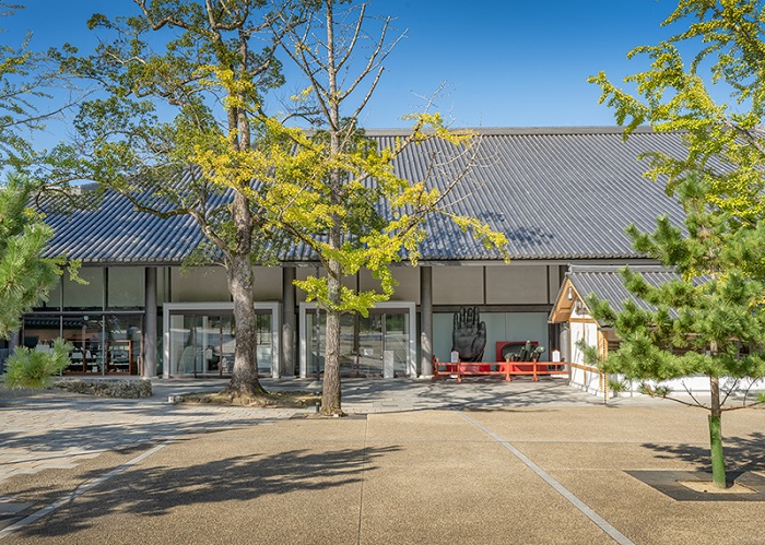 Bảo tàng Todai-ji là khu vực tham quan ở chùa Todai-ji Nhật Bản 