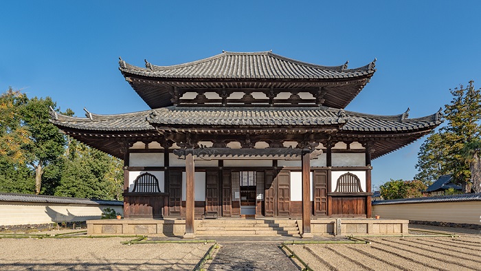Hội trường Kaidan-do là khu vực tham quan ở chùa Todai-ji Nhật Bản 