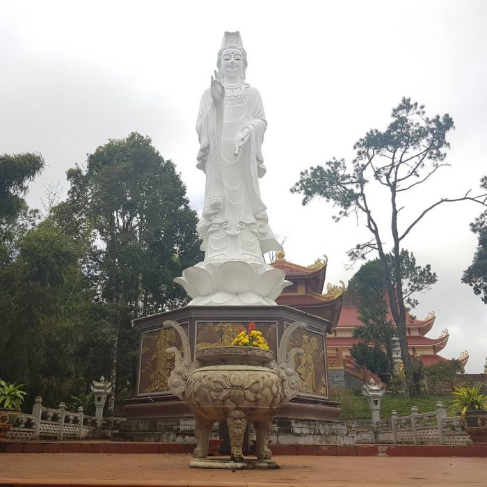 tượng quan thế âm chùa Khánh Lâm