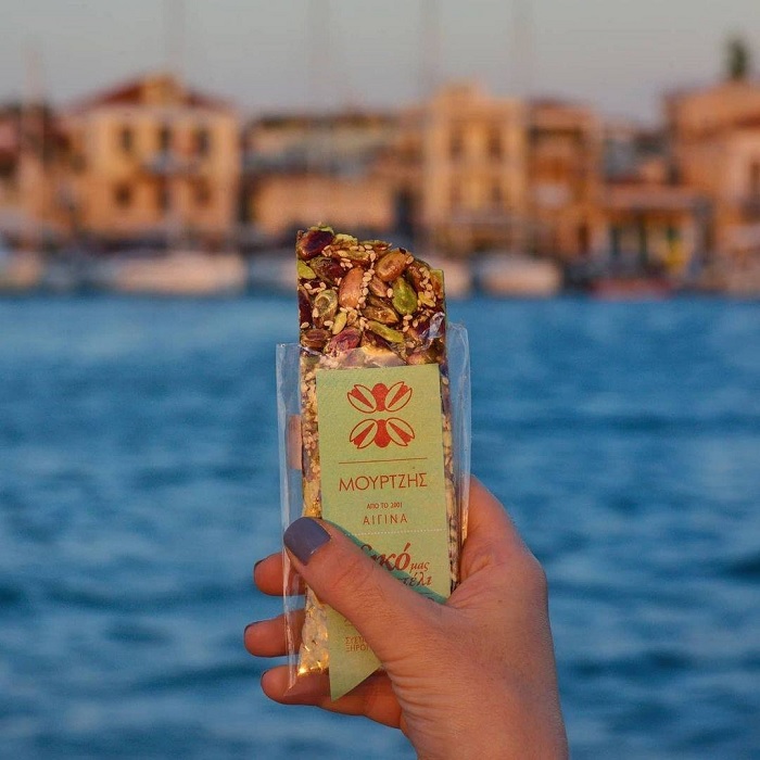 Các món ăn ngon từ quả hồ trăn - Du lịch đảo Aegina