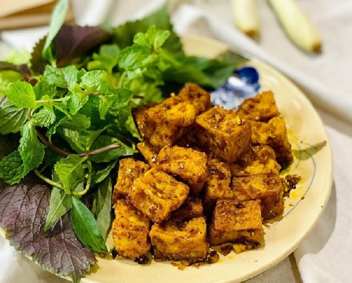 Đậu hũ kho sả ớt là món chay ngon của Việt Nam dễ làm 