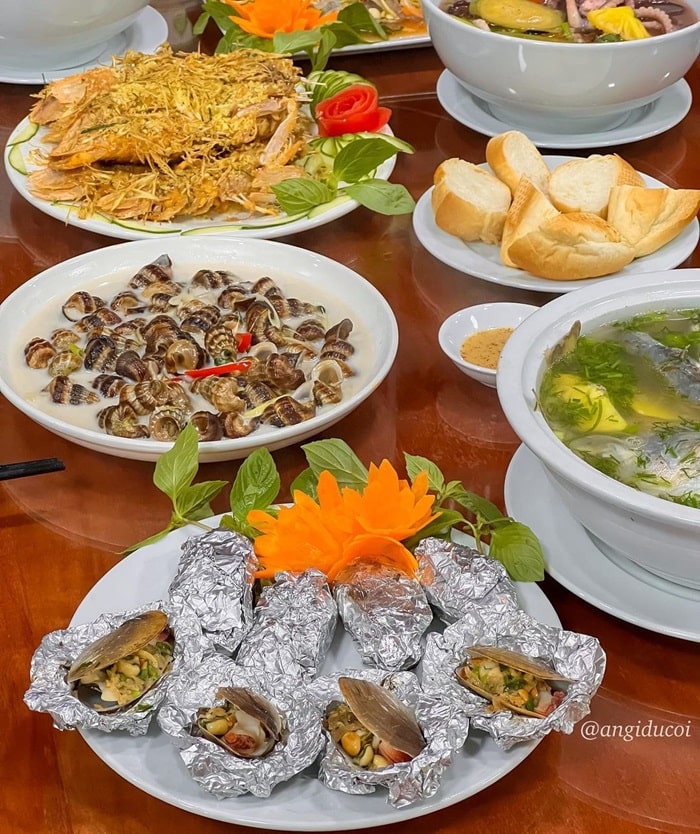 nhà hàng hải sản ở Quảng Ninh - Madam Mai