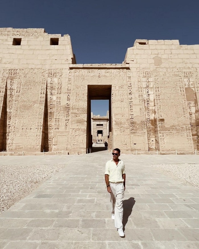 Sống ảo ở đền Medinat Habu Ai Cập