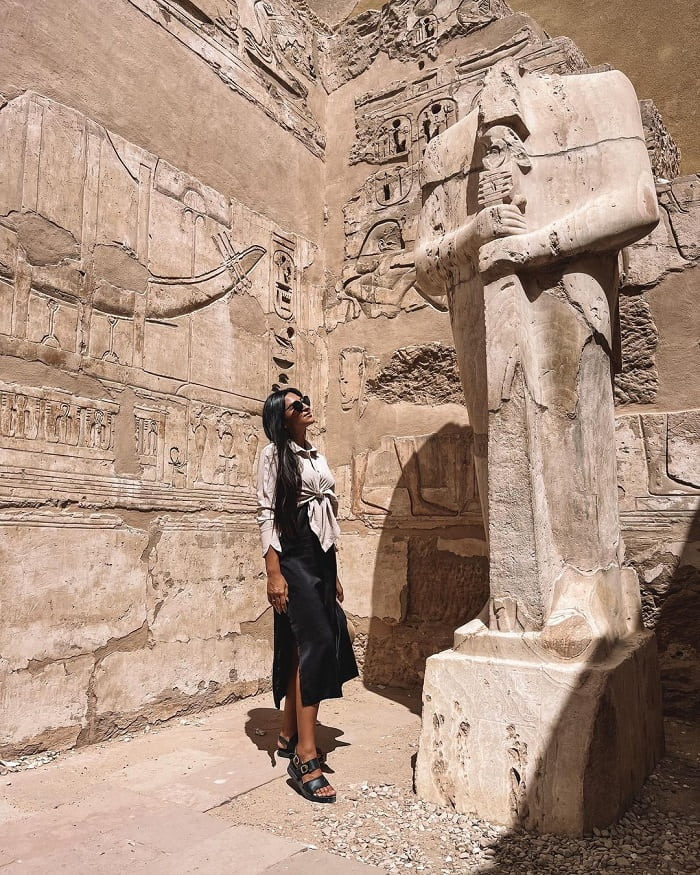 Sống ảo ở đền Medinat Habu Ai Cập
