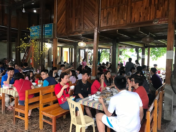 quán ăn ngon ở Mai Châu - Nhà sàn số 19 Hùng Mếch