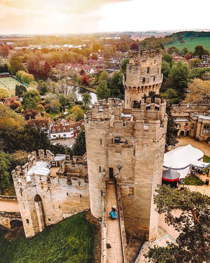Lâu đài Warwick là một trong những điểm đến nước Anh nổi tiếng nhất 