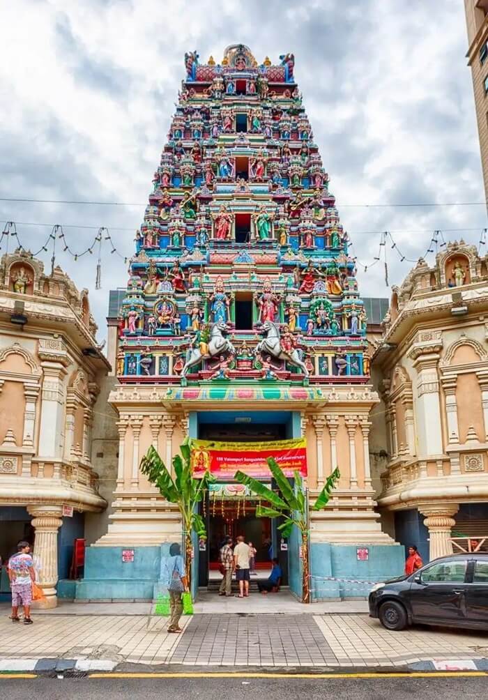 Lịch trình đi Kuala Lumpur trong 2 ngày nhớ ghé thăm đền sri Mahamariamma