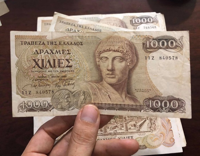Lưu ý khi đi tour Hy Lạp mà bạn nên chú ý đó là tiền tệ
