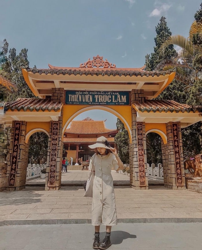 Thiền Viện Trúc Lâm là điểm du lịch gần nhau ở Đà Lạt hướng đi hồ Tuyền Lâm 