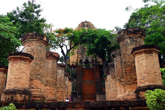 Du lịch Nha Trang: Tháp Bà Ponagar