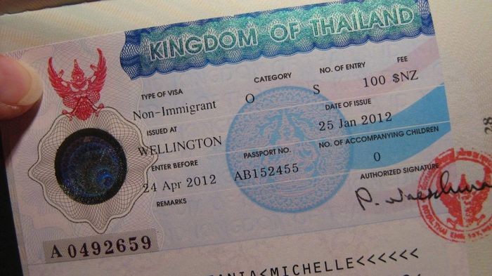 Muốn đến Thái làm việc thì cần phải tiến hành cách xin visa Thái Lan