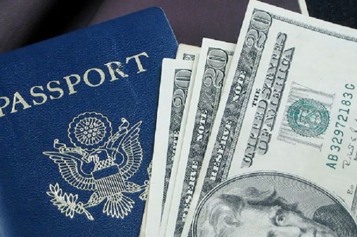 Lệ phí xin visa tại Thái Lan chỉ thu bằng tiền mặt USD.