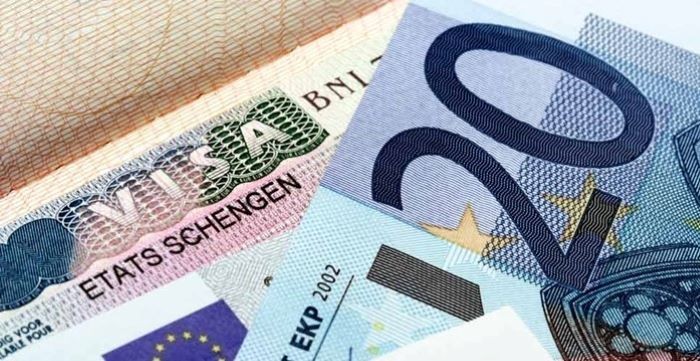 Làm thủ tục xin visa Châu Âu mất khoảng 60 Euro chi phí. 