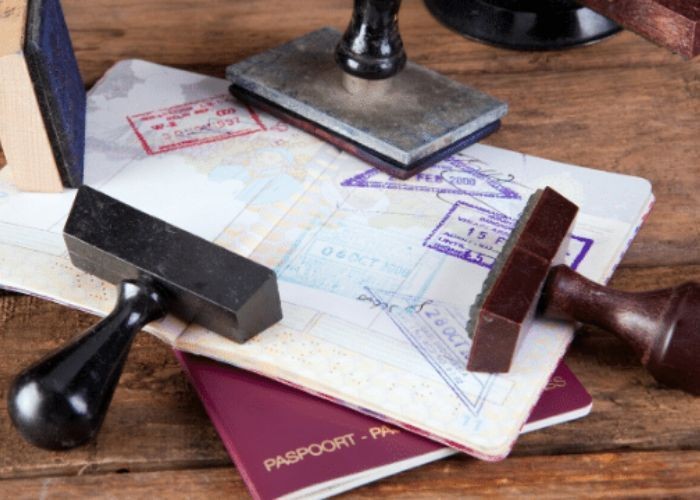 Hộ chiếu nên còn ít nhất 1 trang để dán visa - thủ tục làm visa đi Trung Quốc