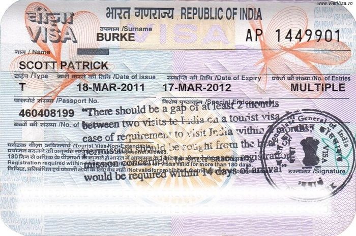Hộ chiếu đi kèm hồ sơ phải còn hạn ít nhất 6 tháng. - hồ sơ xin visa Ấn Độ