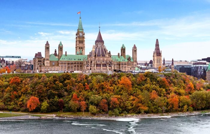 Canada khá khắt khe trong việc cấp visa cho du khách - điều kiện xin visa du lịch Canada