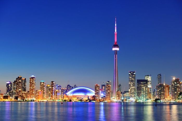 Vẻ đẹp của Canada về đêm - Hồ sơ xin visa Canada gồm những gì