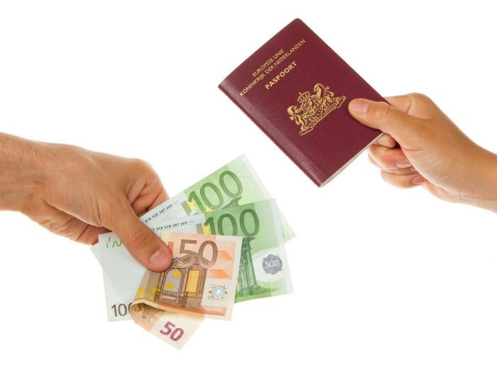 Điều kiện cấp visa công tác cần chứng minh khả năng chi trả cho chuyến đi. - Các loại visa Hà Lan