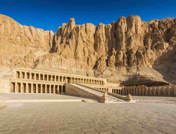 Những công trình kiến trúc mà bạn nhất định phải chiêm ngưỡng khi đến Ai Cập - hồ sơ xin visa Ai Cập