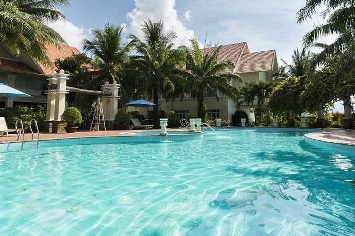 Khách sạn 3 sao ở Côn Đảo - Hồ bơi tại resort - Khách sạn