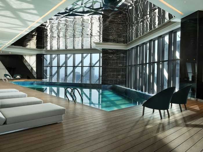 Khách sạn 4 sao ở Malaysia - Hồ bơi trong nhà