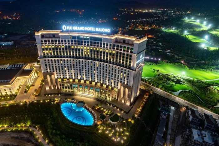 Khách sạn 5 sao ở Hạ Long - FLC Grand Hotel Halong về đêm
