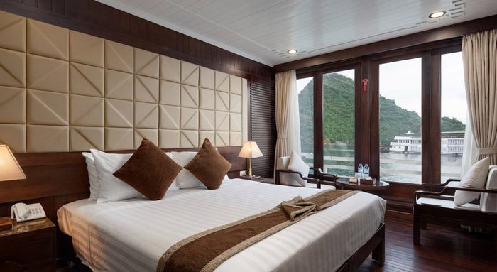 Khách sạn 5 sao ở Hạ Long - Pelican Halong Cruise