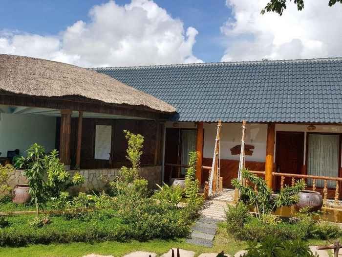 Khách sạn 5 sao ở Phú Quốc -  Khuôn viên Cottage Village 