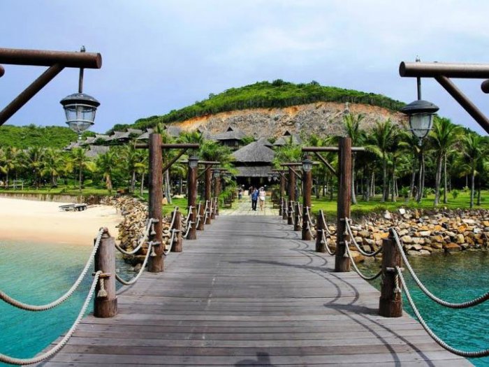 Combo Nha Trang Cầu cảng lên đảo Hòn Tằm