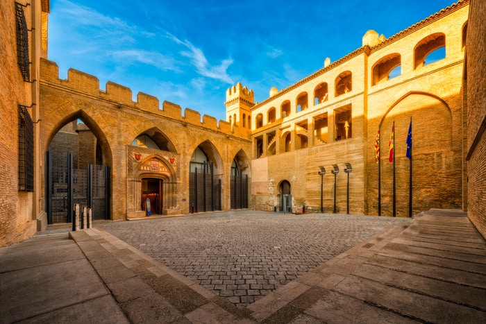 Cung điện Aljaferia