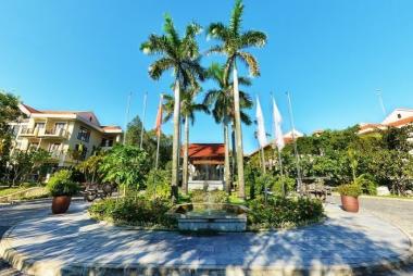 Combo 5* Quảng Bình Sun Spa Resort 3N/2Đ, Ăn Sáng + VMB Khứ Hồi/ Vé Tàu Khứ Hồi