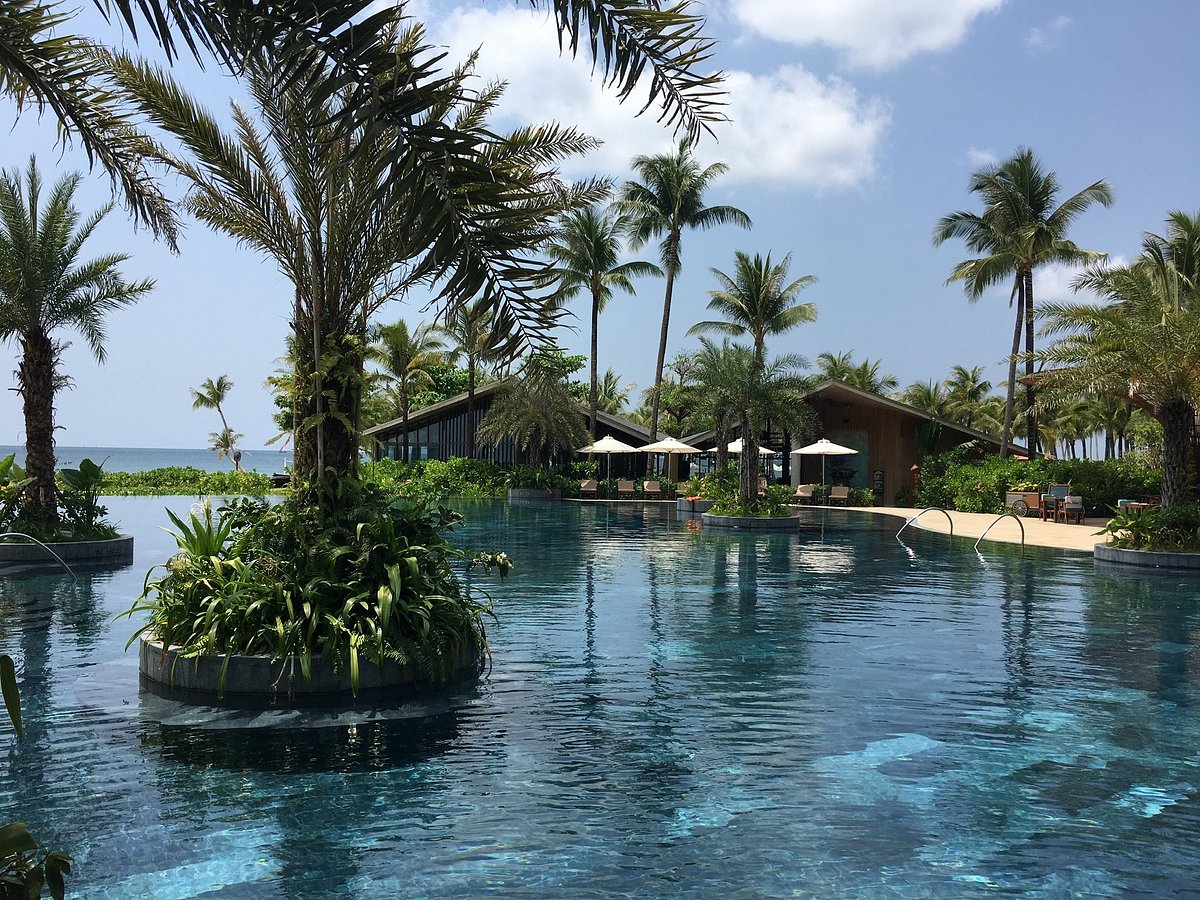 Combo 5* InterContinental Phú Quốc Long Beach Resort 3N/2Đ, Ăn sáng + VMB khứ hồi + Xe đón tiễn SB