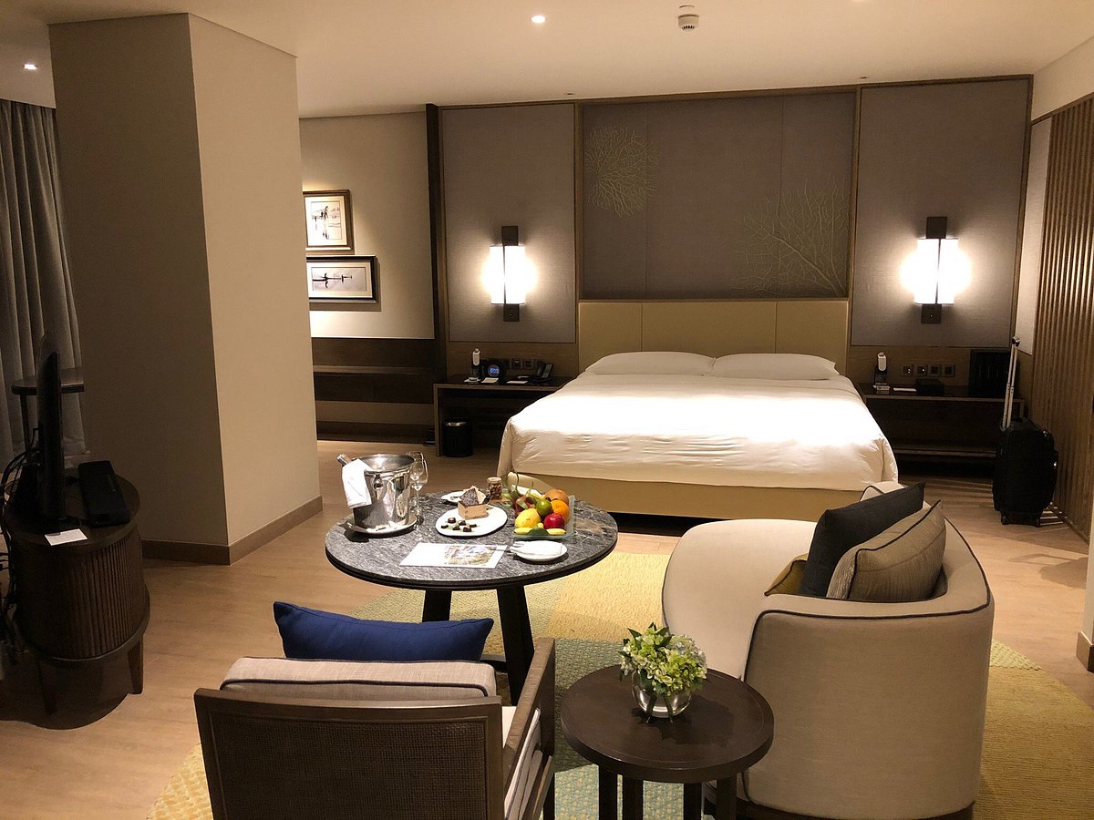 Combo 5* InterContinental Phú Quốc Long Beach Resort 3N/2Đ, Ăn sáng + VMB khứ hồi + Xe đón tiễn SB