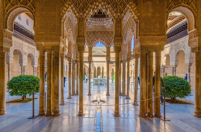 Cung điện Alhambra