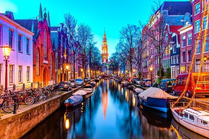 Dạo qua các kênh đào ở Amsterdam 