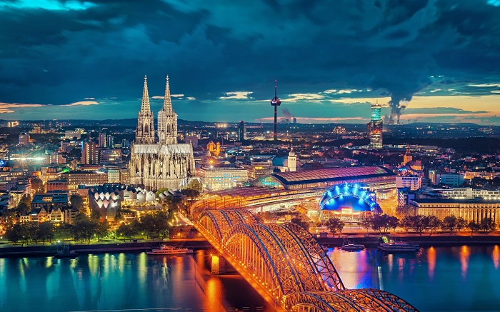 Cologne nước Đức